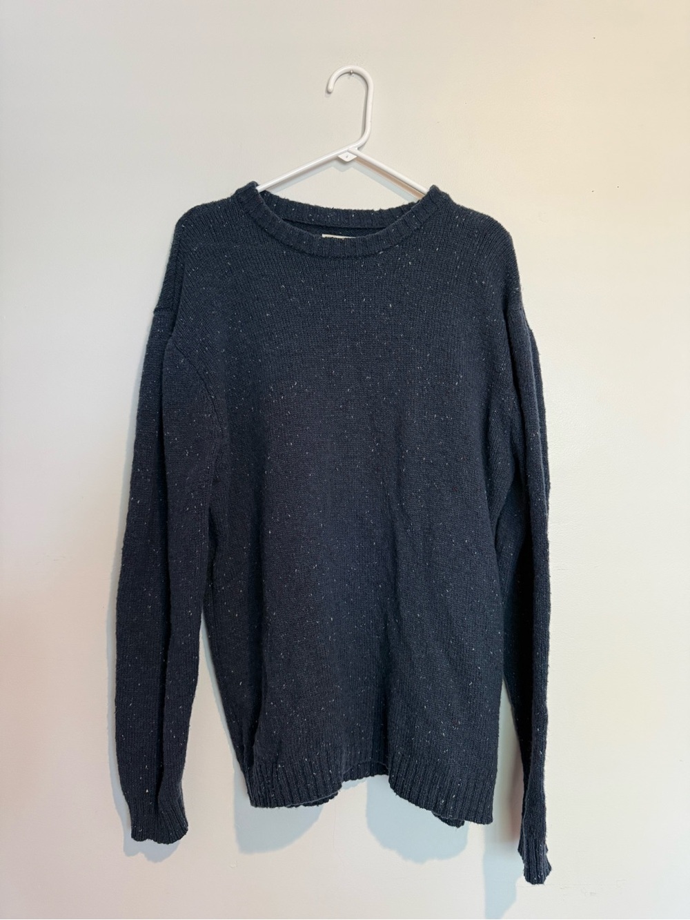 Men's Crewneck Sweater in Dark Navy